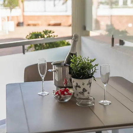 Pueblo Marinero Apt 3 * Benalmádena